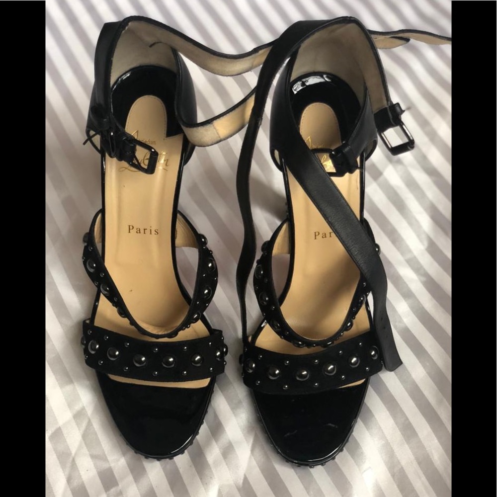 ❌SOLD❌ Christian Louboutin Pumps